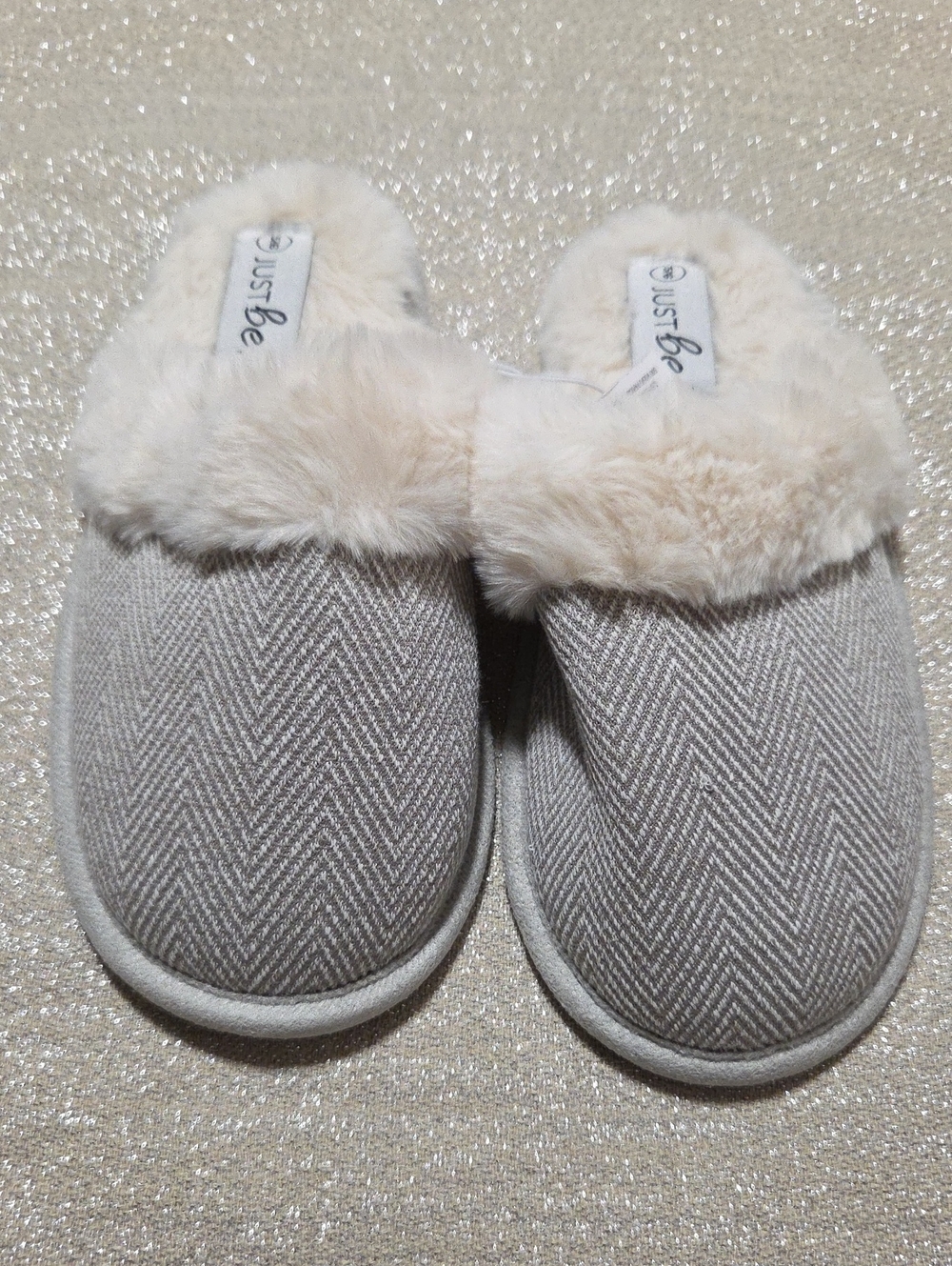 just be Cream Faux-Fur Trim Herringbone Women’s Slip-On Slippers